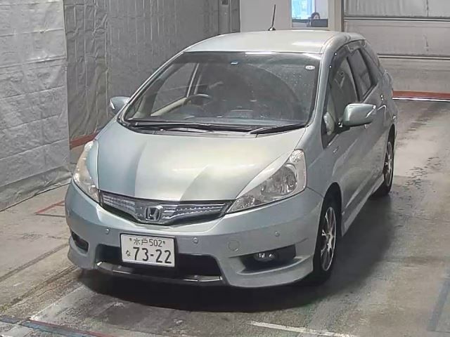 828 Honda Fit shuttle GP2 2012 г. (HERO)